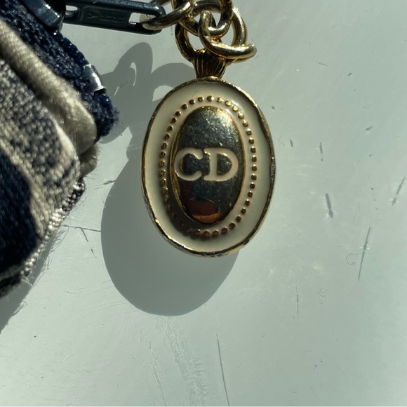 Dior - Picture 6 of 10